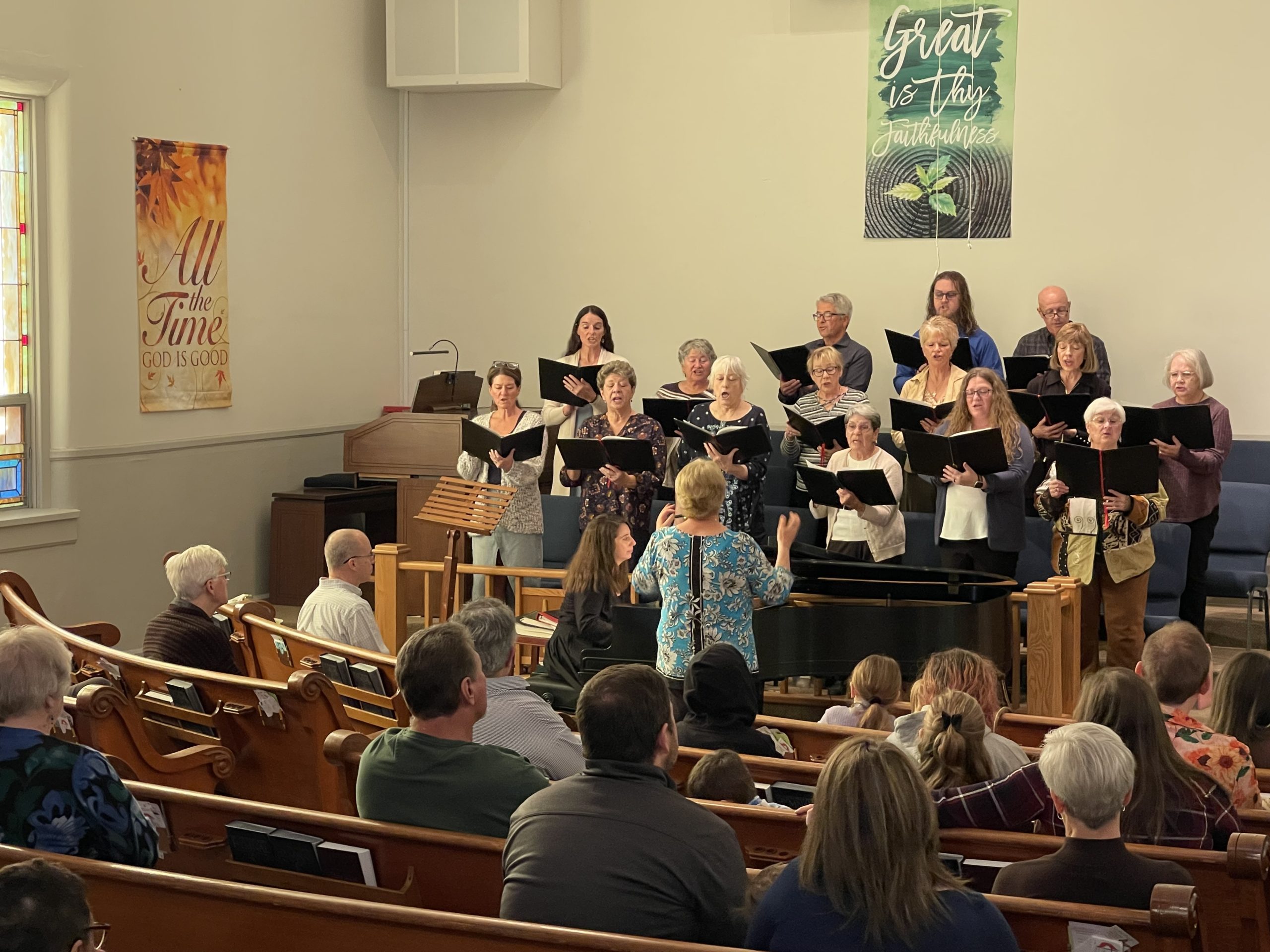 Choir sings to congregation in pews
