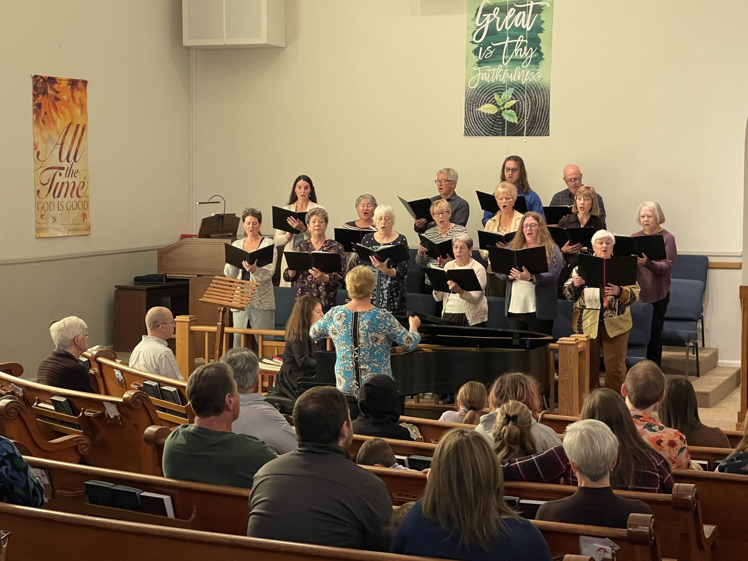Choir sings to congregation in pews